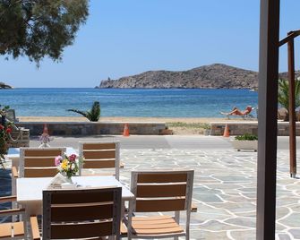 Mare Monte - Ios - פטיו