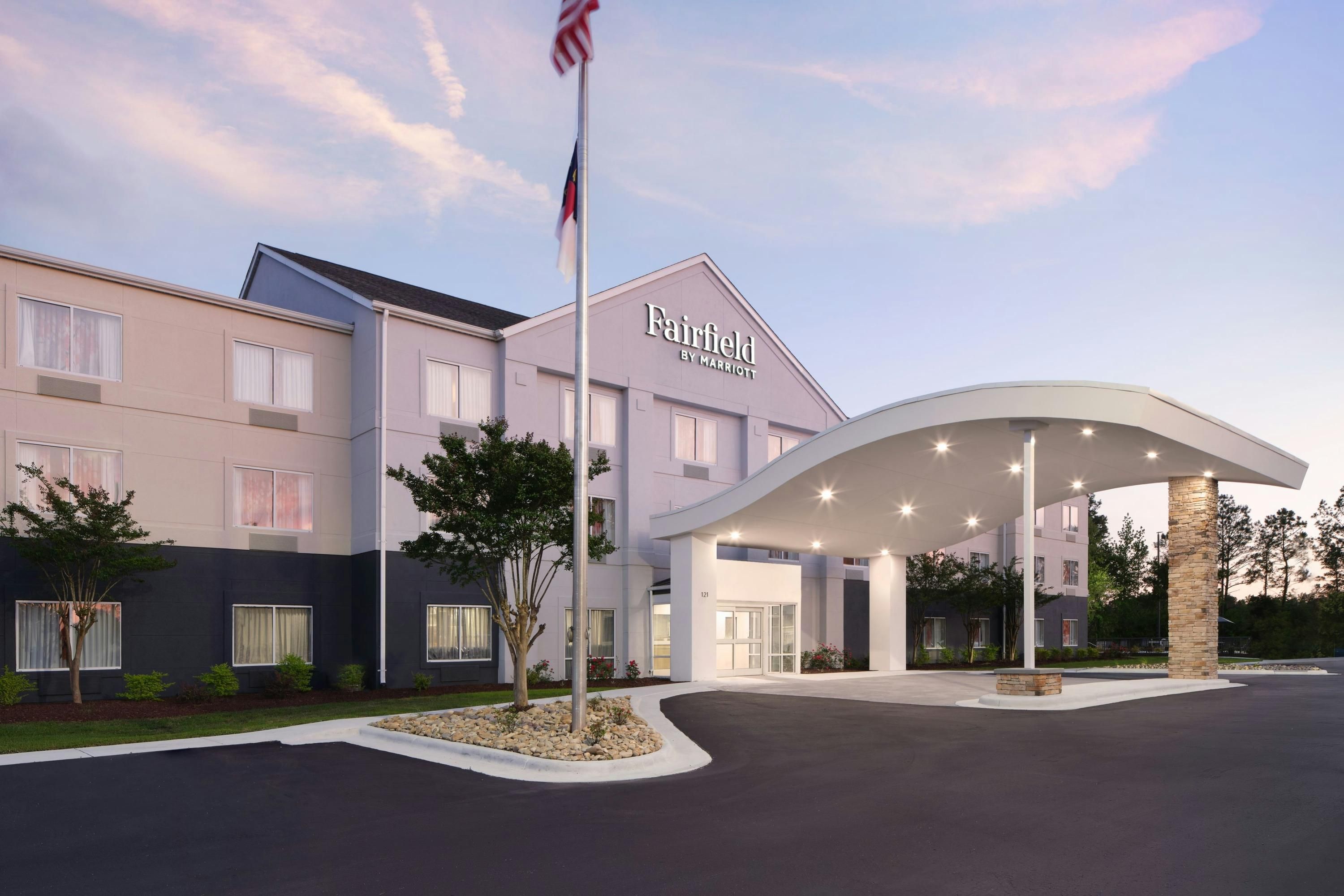 Fairfield Inn & Suites by Marriott Jacksonville - ג'קסונוויל - בניין