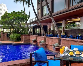 Ramada Plaza by Wyndham Bangkok Menam Riverside - בנגקוק
