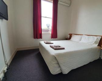 Empire Hotel Goulburn - Goulburn - Schlafzimmer