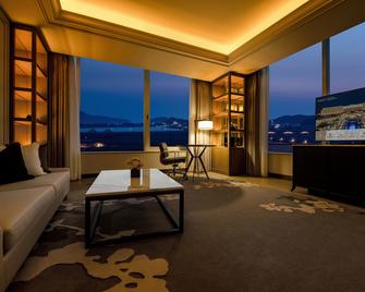 Paradise City - אינצ'ון - סלון