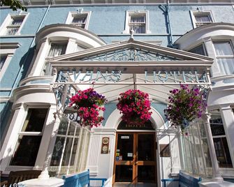 The Evans Hotel - Llandudno - Building