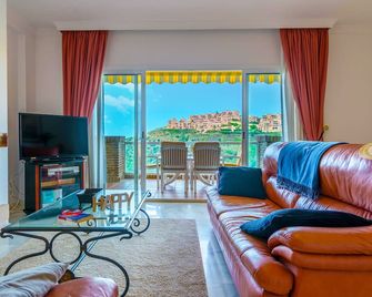 View of the sun apartment with pool - Happy Rentals - Mijas - Living room