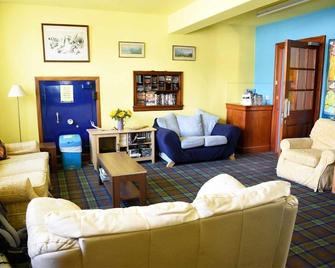 Portree Independent Hostel - Portree - Living room