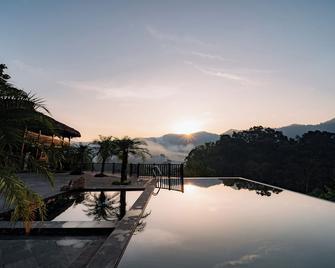 An Châng Retreat & Spa - Ha Giang - Piscina