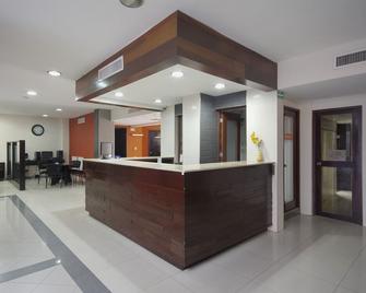 Hotel Impala De Tampico - Tampico - Receptionist