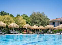 Summertime Family Resort - Bibione - Pool