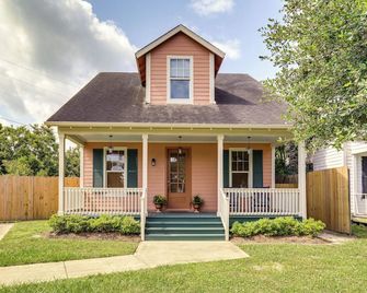 2 Mi to L'auberge Casino: Home w/ Large Yard! - Baton Rouge - Building