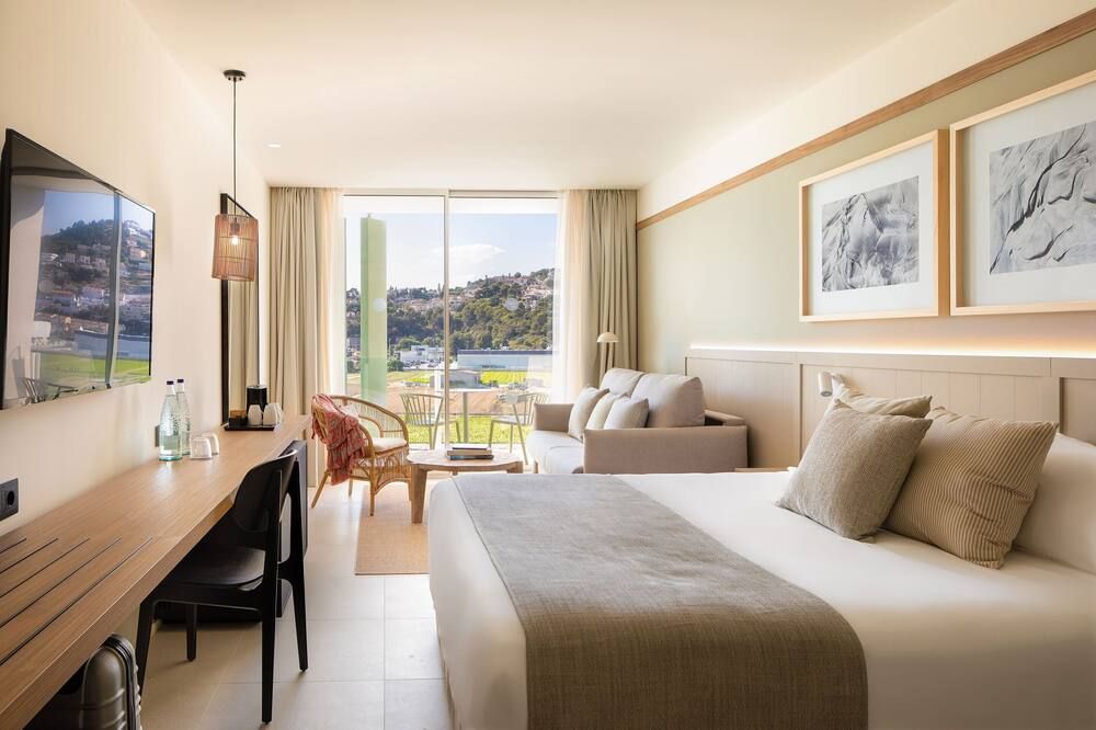 أتزافارا هوتل آند سبا - سانتا سوسانا - غرفة نوم