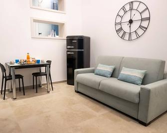 Dimora Delle Vigne - Andria - Wohnzimmer