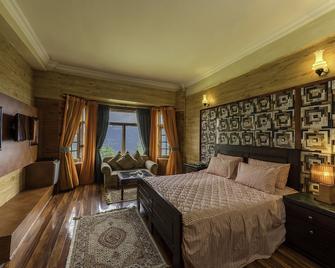 Hotel Elites - Nathia Gali - Bedroom