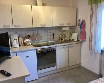 Comfortable apartment in Zenting in Lower Bavaria - Zenting - Kitchen