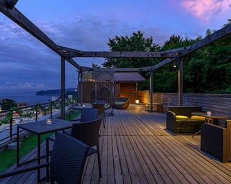 Tkp Hotel And Resort Lectore Atami Momoyama - Atami - Balkón
