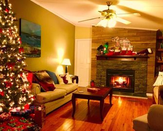 On the Rocks - private retreat in the mountains of Lake Lure - Lake Lure - Obývací pokoj