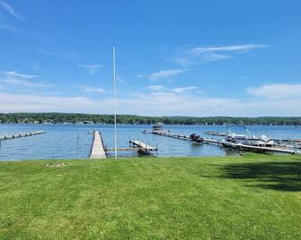 Make Family Memories on Beautiful Conesus Lake - Lakeville