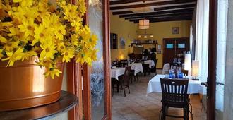 Hotel Rural Via Natura - Cabanes - Restaurant