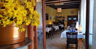 Vía Natura Hotel Rural Gastronómico - Cabanes - Restaurant