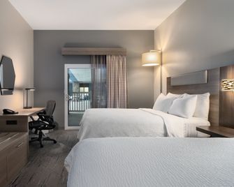 Holiday Inn Express & Suites Saginaw By IHG - Saginaw - Slaapkamer