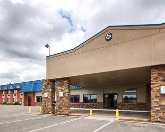 Crossroads Hotel and Event Center - Fort Dodge - Bygning