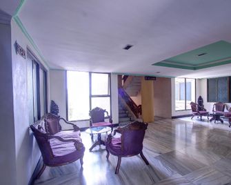 Spot On 33415 Hotel Oriental Towers - Thanjāvūr - Lobby