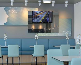 بي آند بي هوتول هالي سالي - هولي (ساكسوني-انهالت) - مطعم