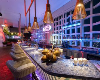 Wink Hotel Hai Phong - Хайфонг - Бар