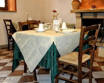 Mancino - Poggibonsi - Comedor