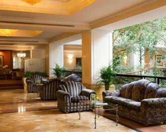 ستار هوتلز دو بارك - بارما - ردهة