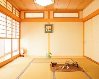 Guesthouse Ichigo Ichie Nikko - Nikkō