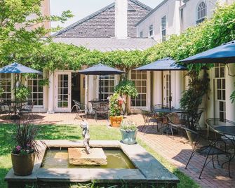 Francis Malbone House - Newport - Patio
