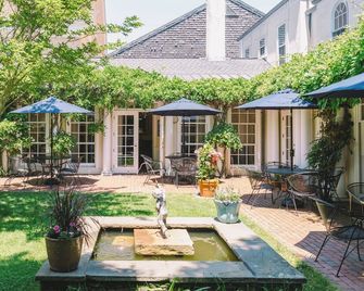 Francis Malbone House - Newport - Patio