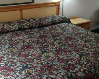 Plaza Inn - Great Falls - Kamar Tidur