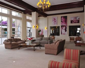 Hotel Enjoy Pucon - Pucón - Lounge