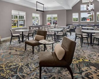 Tampa Bay Comfort: Spacious Suites with Free Hot Breakfast | 2 Units - Oldsmar - Restaurace
