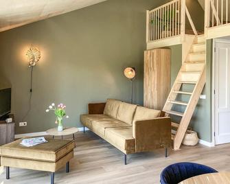 Lovely Home In Oostwoud With Wifi - Oostwoud - Sala de estar