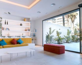 Apartaments Cye Salou - Salou - Lobby