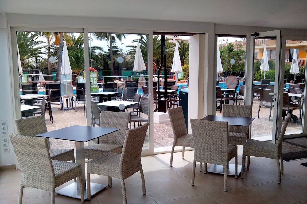 Club Simó - קאלה מיור - מסעדה