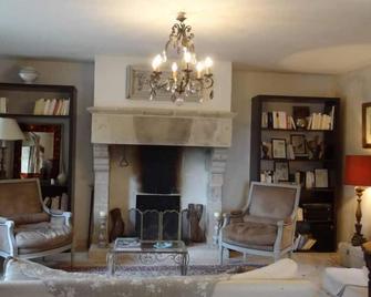 17th Farm - Near Ste Mere Church, Valognes And Landing Beaches - Flottemanville - Sala de estar