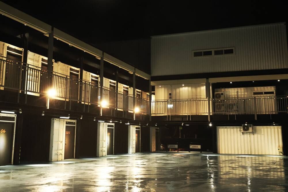 Dash Forwaves Hotel - Toucheng Township - Building