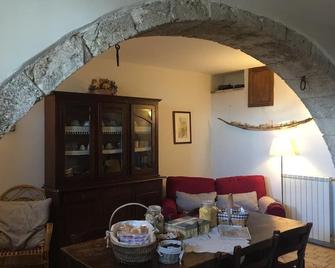 Family Accommodation - Residence La Torre - Santo Stefano di Sessanio - Ristorante