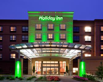 Holiday Inn Madison At The American Center - Madison - Edifício