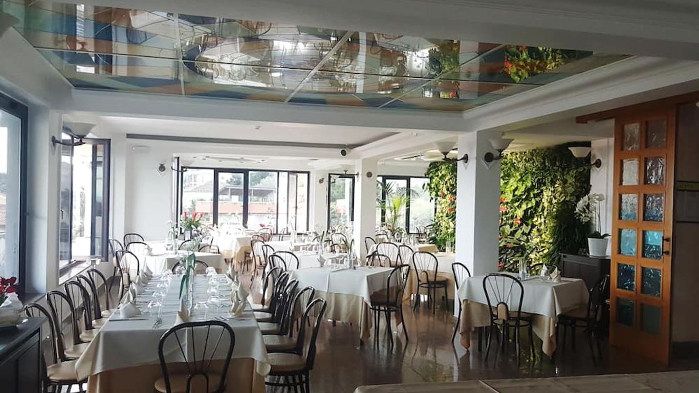 Hotel Lachea