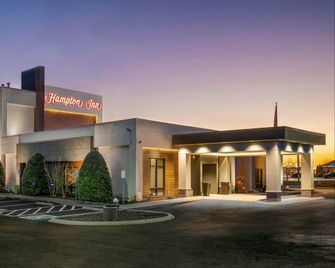 Hampton Inn Springfield - Springfield - Building