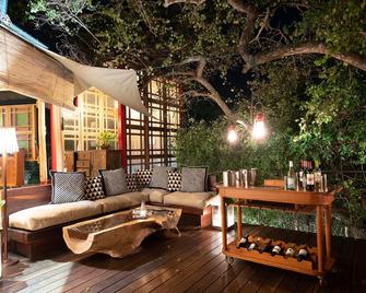 Flameback Eco Lodge - Tissamaharama - Patio