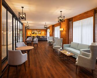 Ginger Coimbatore Airport , Avinashi Road - Coimbatore - Lounge