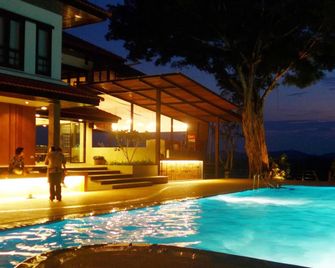 Rabbiz Hill Resort - Chanthaburi - Piscina