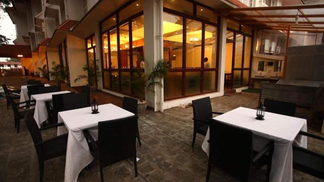No. 18 Hotel