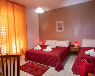 Hotel Kiris - Viggiano - Slaapkamer