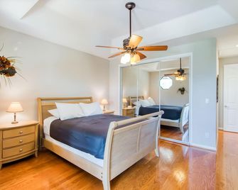 Luxury, waterfront, dog-friendly home with pool, pool spa, & incredible terrace - Fort Lauderdale - Quarto