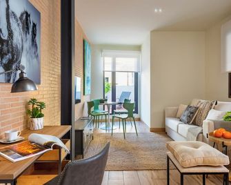 Mh Apartments Central Sevilla - Севілья - Вітальня